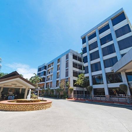 Reddoorz Premium @ The Ritz Garden Oases Hotel Davao Bagian luar foto