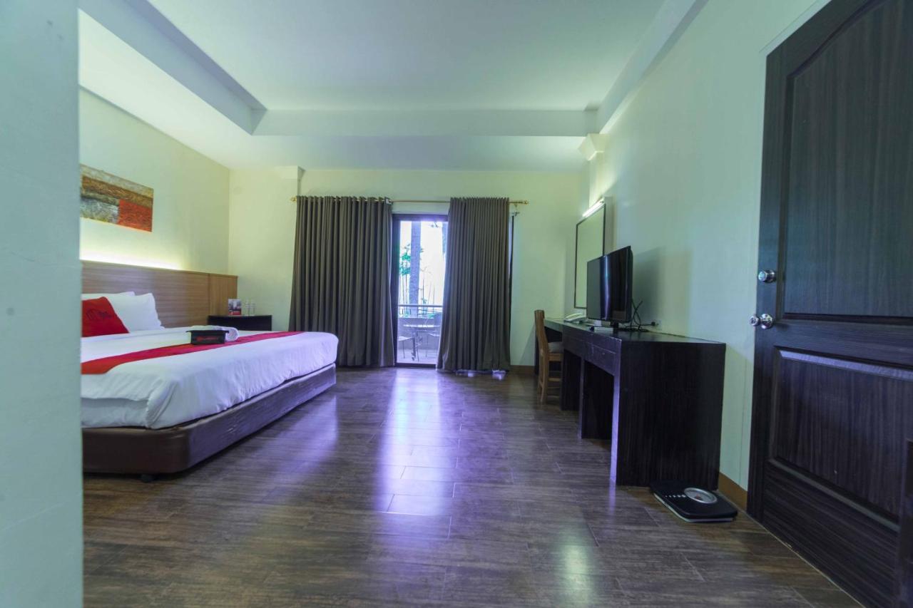 Reddoorz Premium @ The Ritz Garden Oases Hotel Davao Bagian luar foto