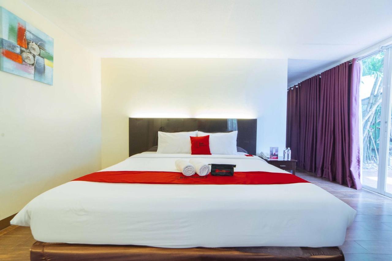 Reddoorz Premium @ The Ritz Garden Oases Hotel Davao Bagian luar foto